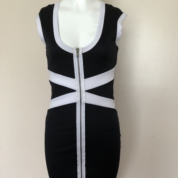 janice Dresses & Skirts - JANICE MINI DRESS SIZE S BLACK /WHITE